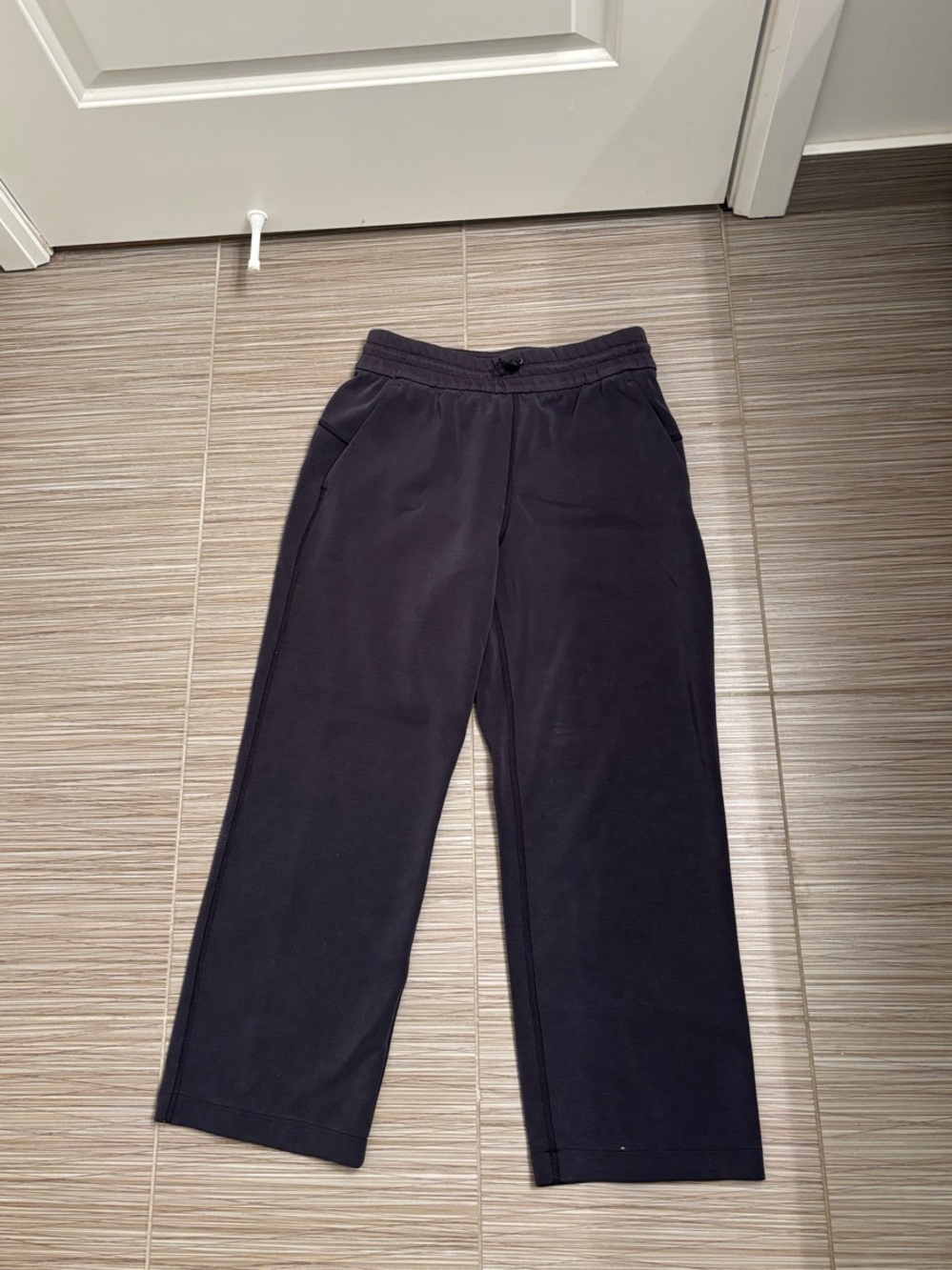 lululemon athletica Black Softstreme High-Rise Wide-Leg Cropped Pant